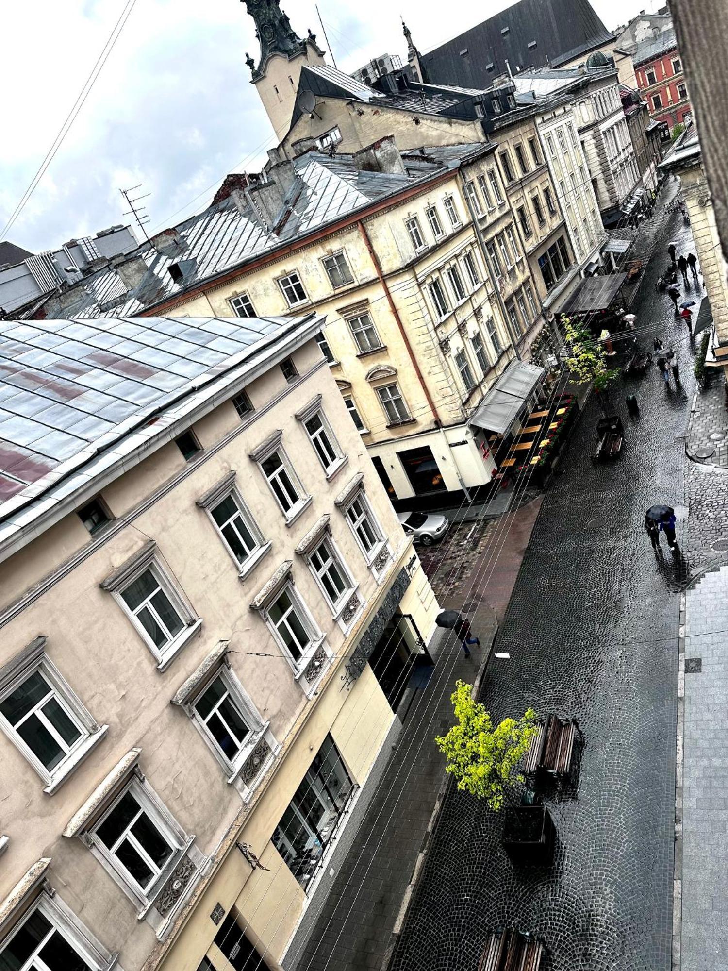Hotel Gallery 21 Lviv Exterior foto